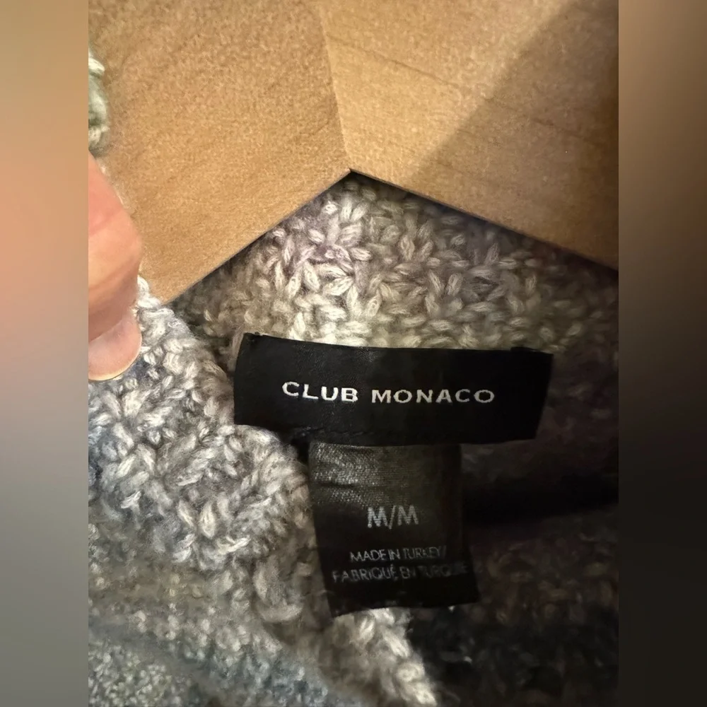 [SOLD] Club Monaco cropped sweater mock neck 3/4 length sleeves Size S - Picture 4 of 7